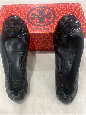 Tory Burch Black Patent Reva Logo Ballet Flats